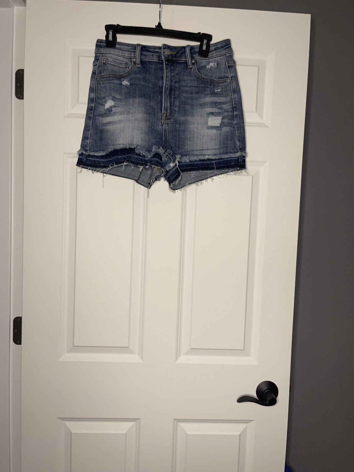 Risen layla patched fray hem shorts large NWT 