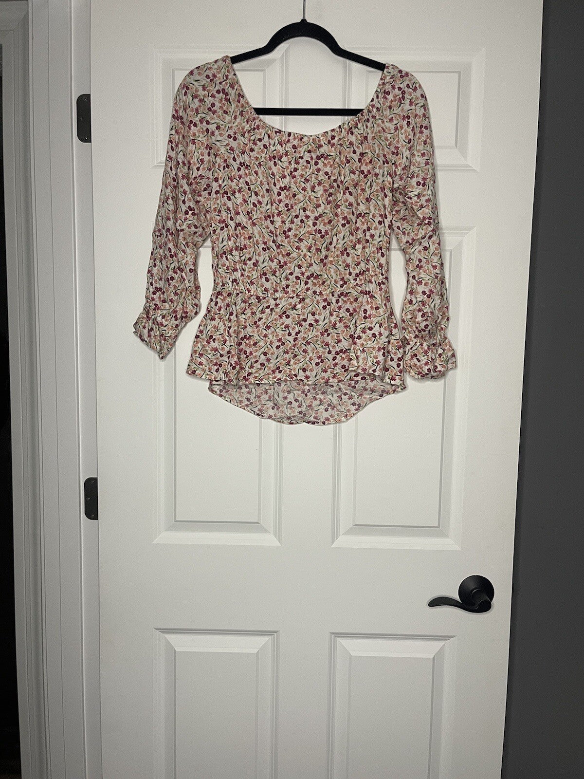 Blue rain long sleeve blouse Large white with pink and green floral NWT
