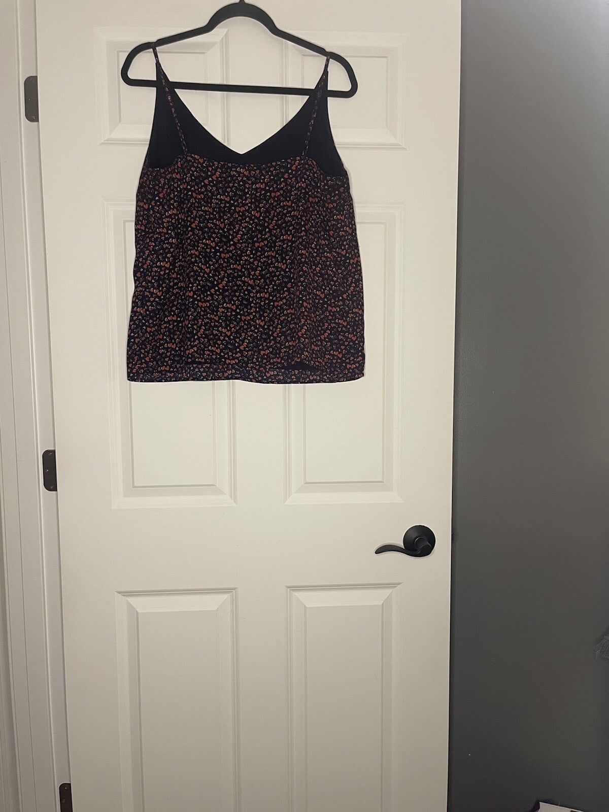 Banana Republic Sleeveless Blouse Large Navy With Red Heart Print