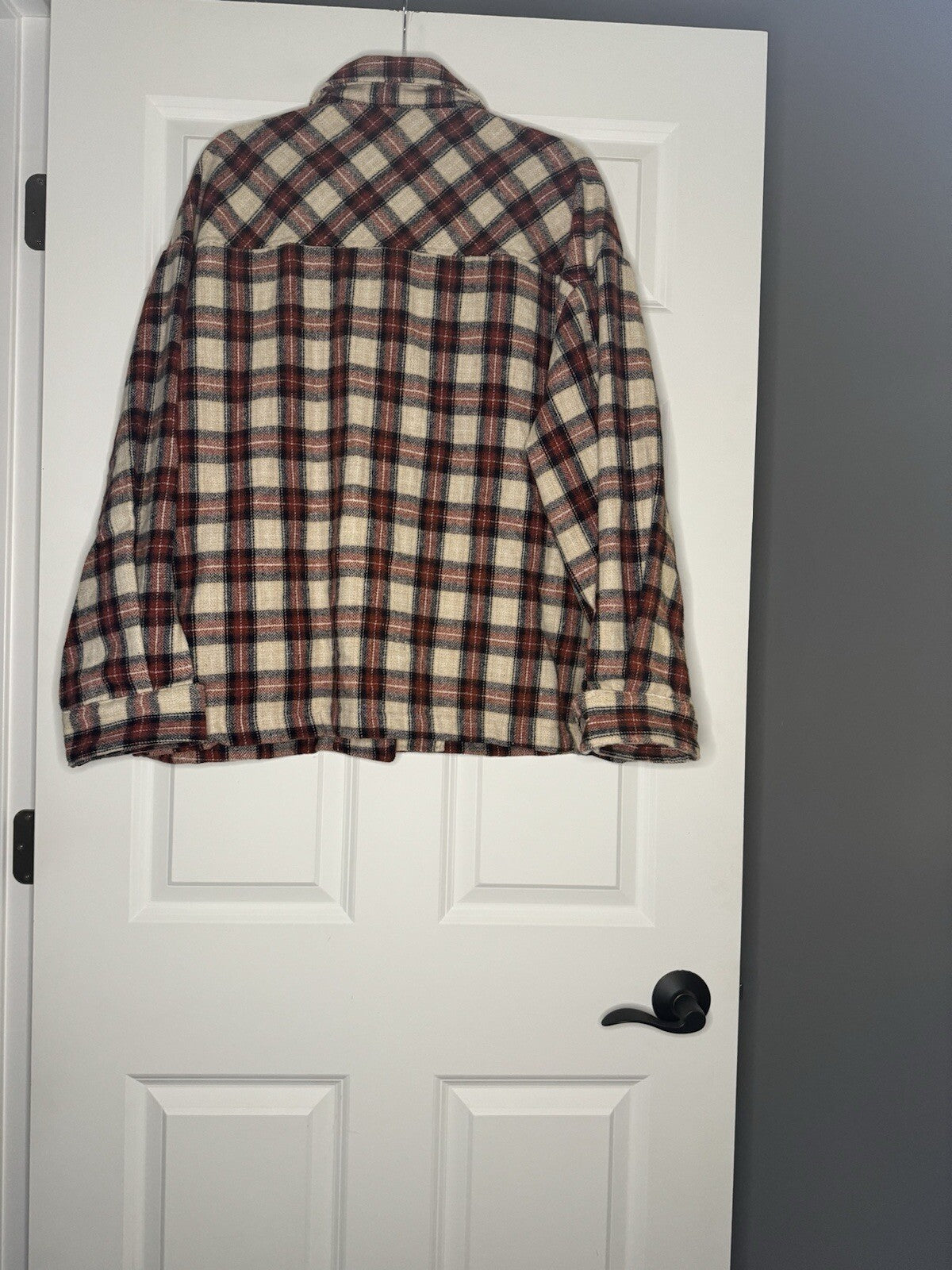 Mikarose Shacket Large Cream Beige Navy Red Plaid