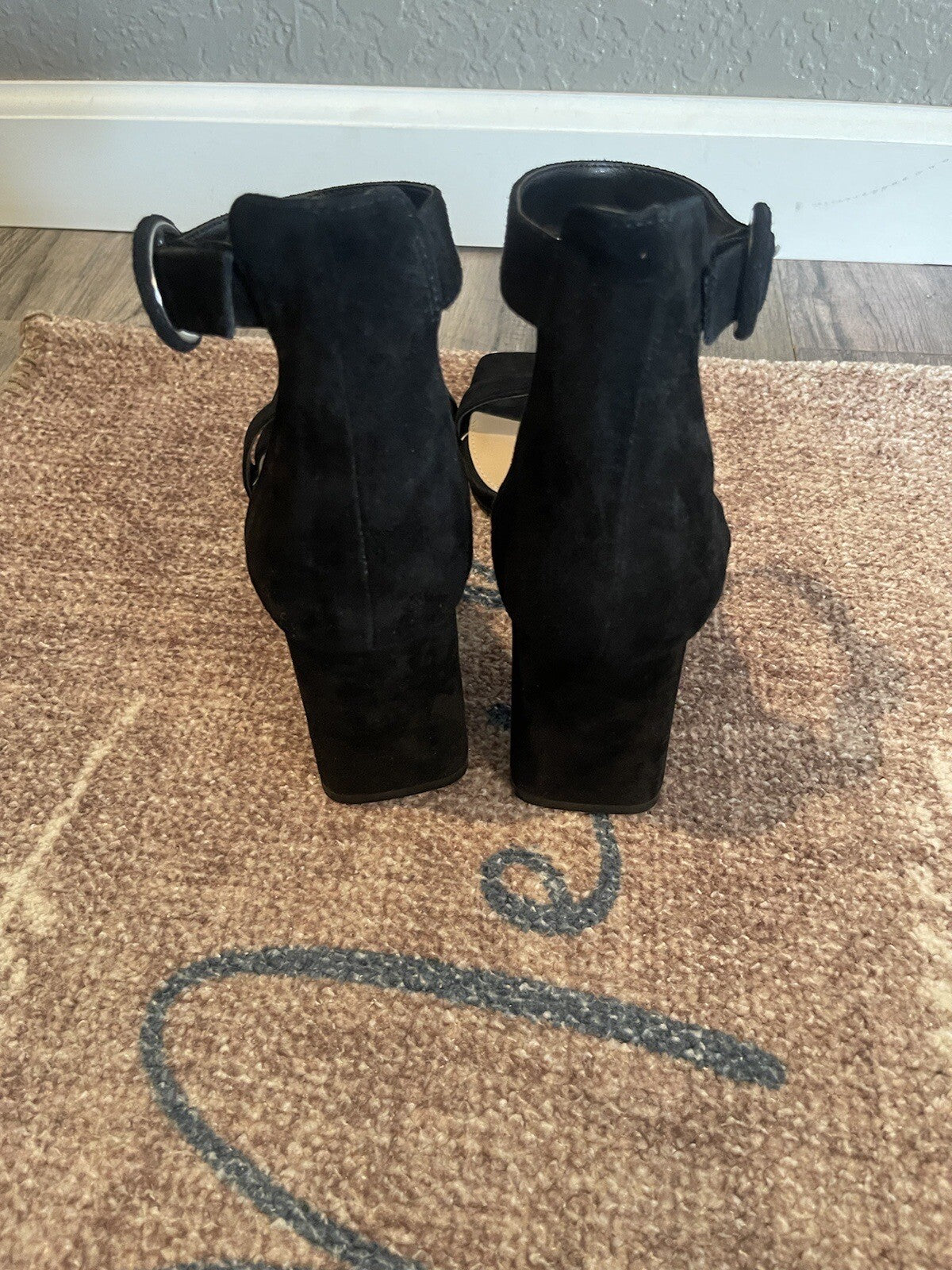 Steve Madden Heels Black Velvet Size 9.5 New 
