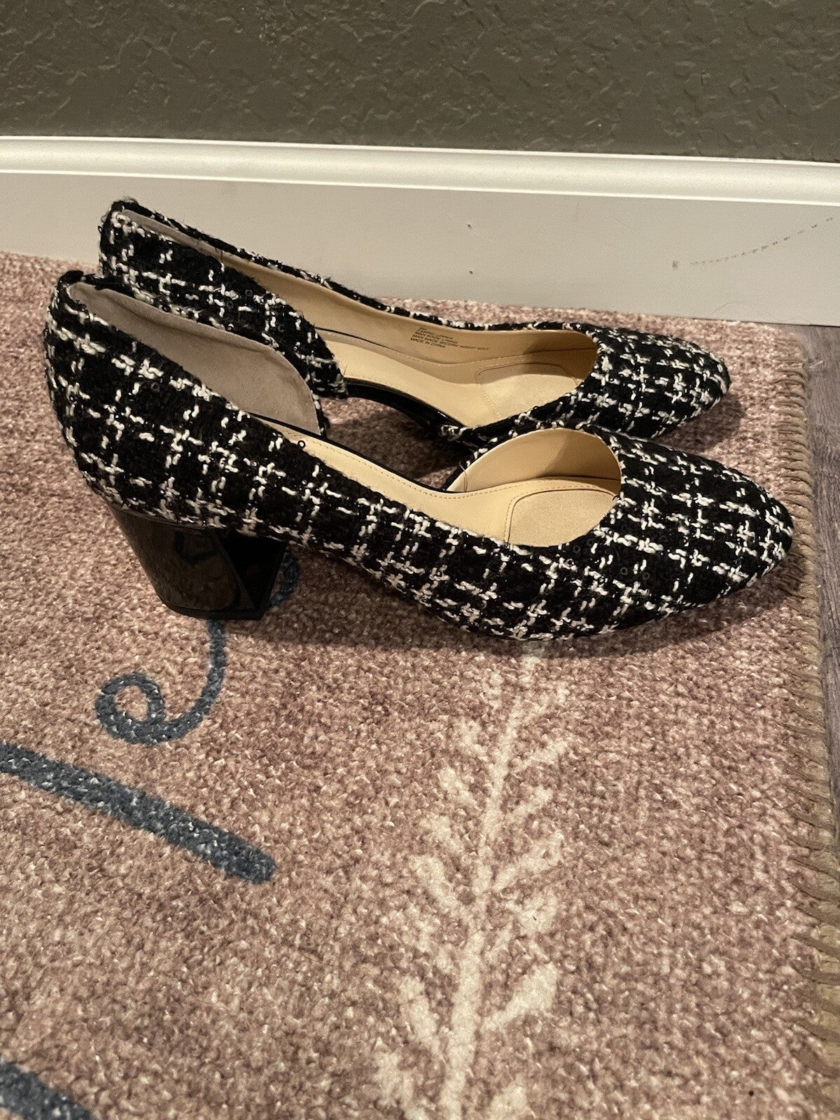 Alex Marie black and cream fabric print heels size 9