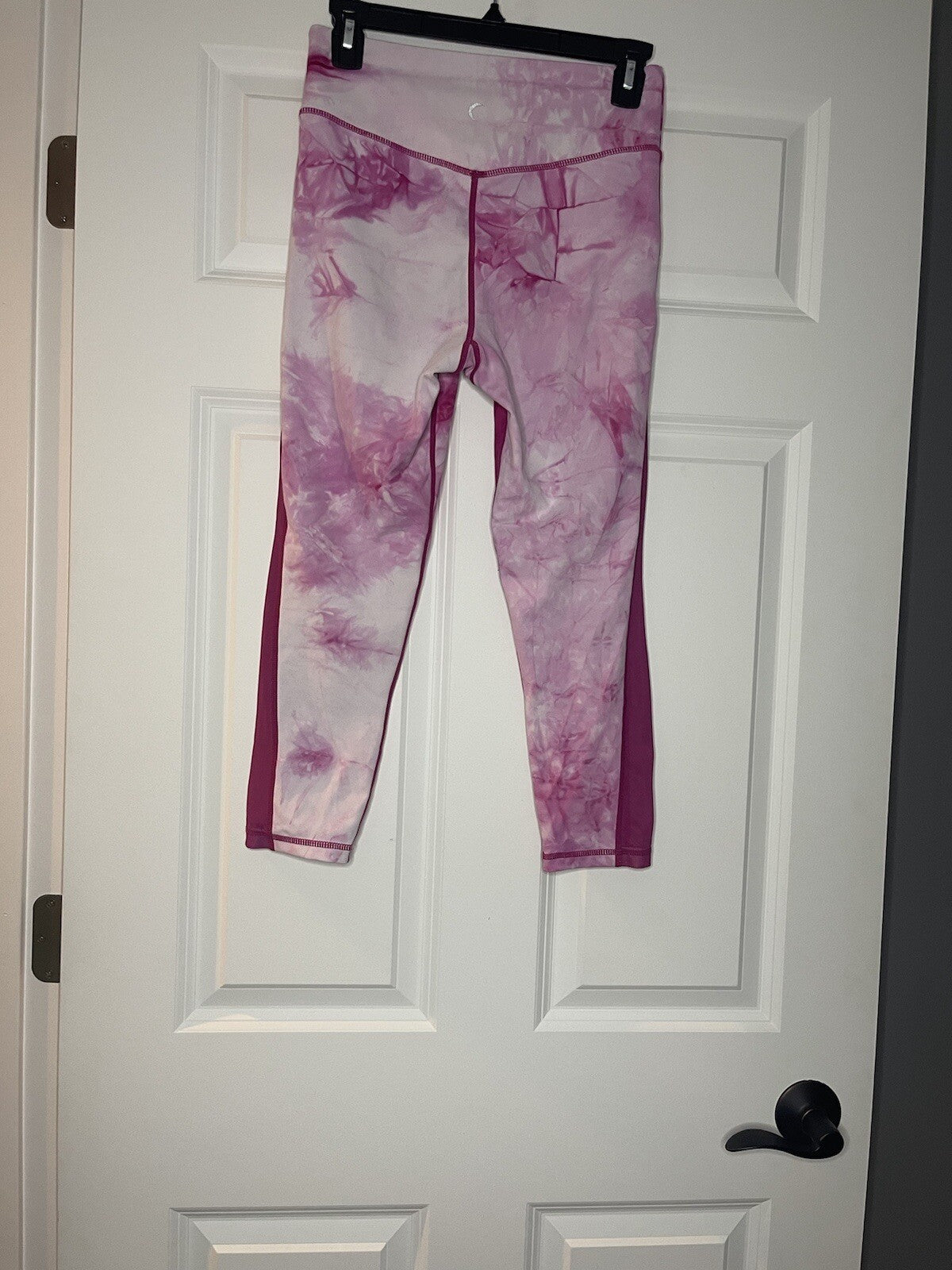 Zyia active two piece outfit crop leggings 6-8 bra large pink tie dye No Padding