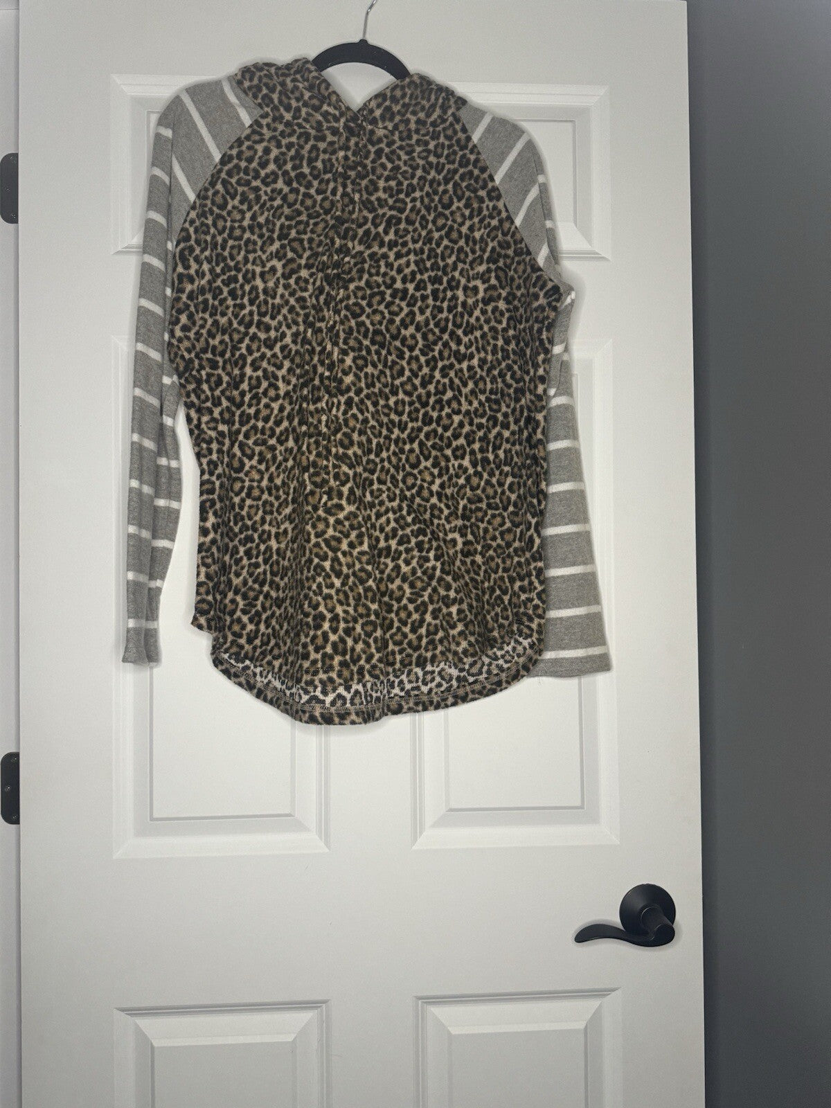7th Ray Hooded Long Sleeve Blouse Xl Brown Black Animal Gray White Stripe Nwt