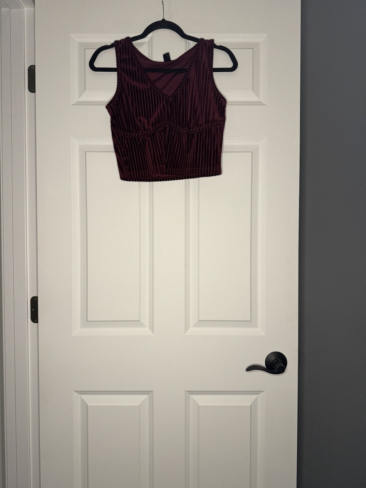 SHEIN Sleeveless Ribbed Crop Top Maroon Velvet Nwt 