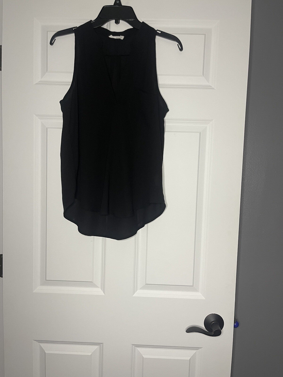 Lush sleeveless blouse small black 
