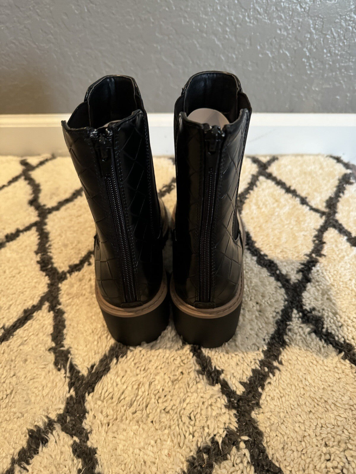 Pierre Dumas Boots Black Size 6 Brand New 