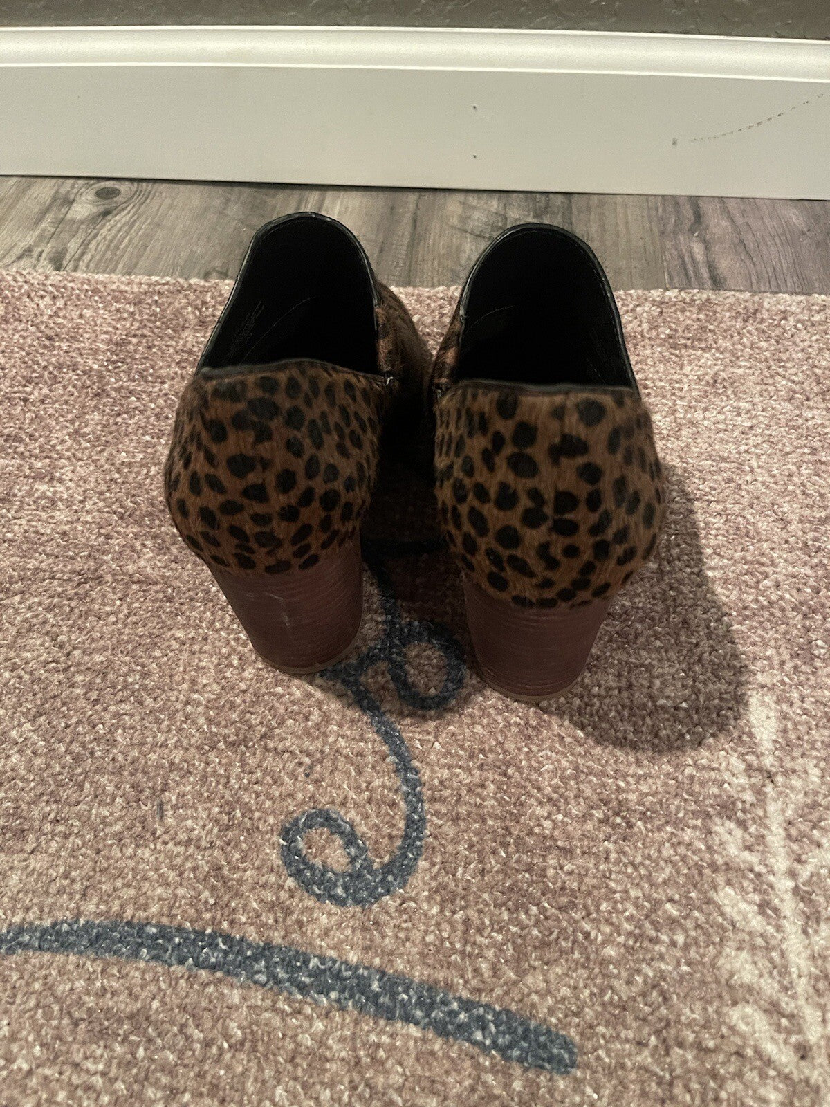 Gianni Bini Heels Black Brown Animal Print Animal Hair  Size 5.5