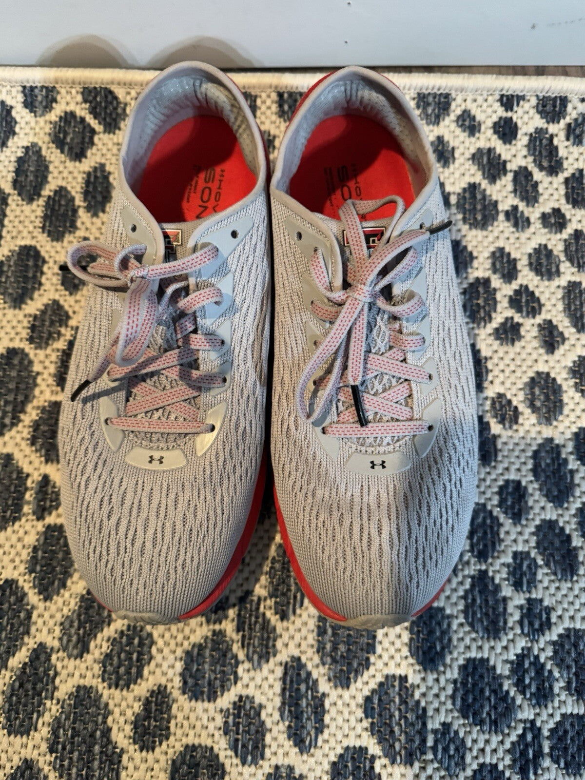 Under Armour Hovr Sonic Women’s Sneakers Size 8 Red Gray Excellent Condition 