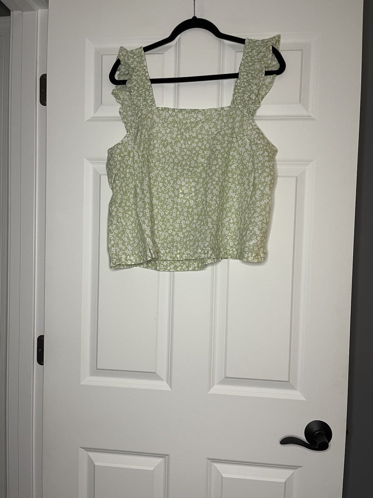 J Crew Sleeveless Ruffle Sleeve Blouse Large Green With White Floral Nwt 