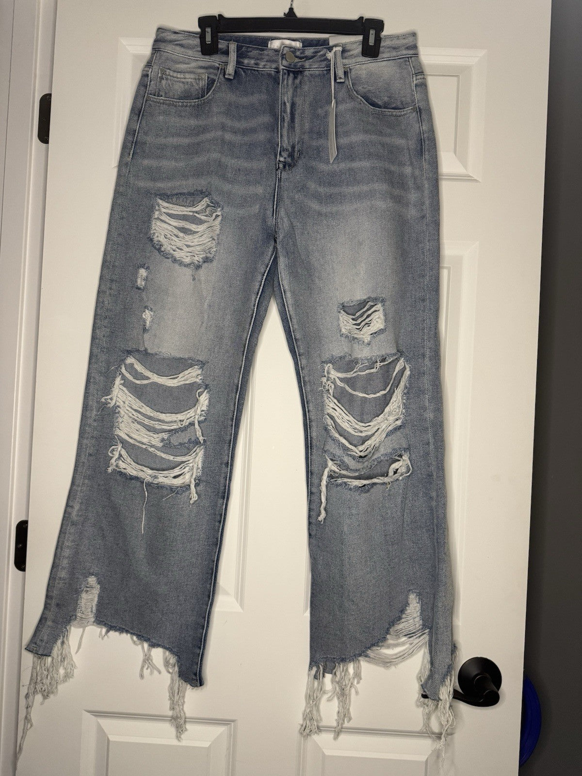 Petra 153 Jeans 13/30 Style P558VXF-MD Blue Distressed Nwt 