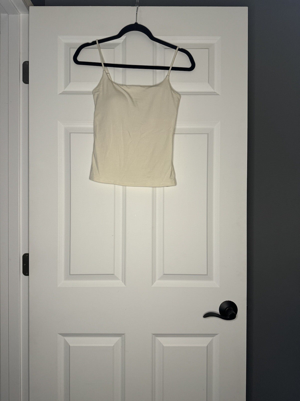 Express Fitted Tank With Built In Bra Ivory Small Nwt 