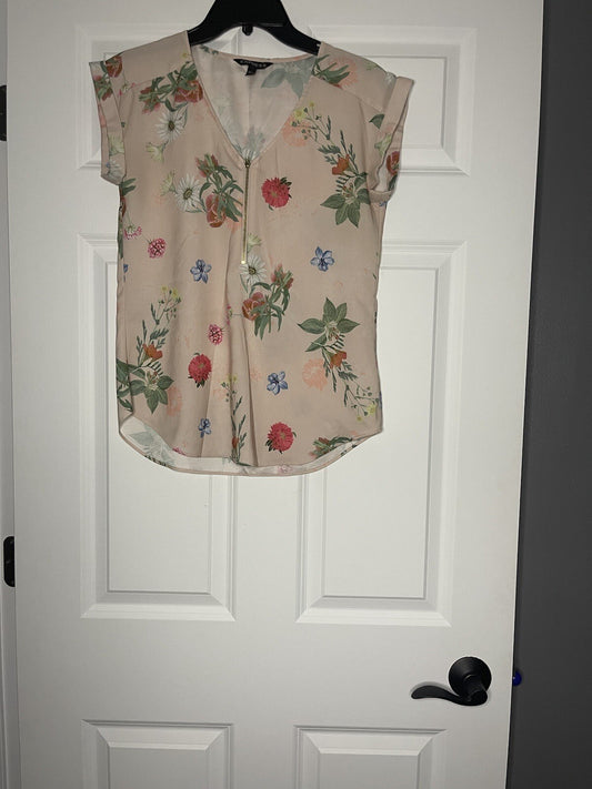Express short sleeve blouse xs light pink with multicolor floral