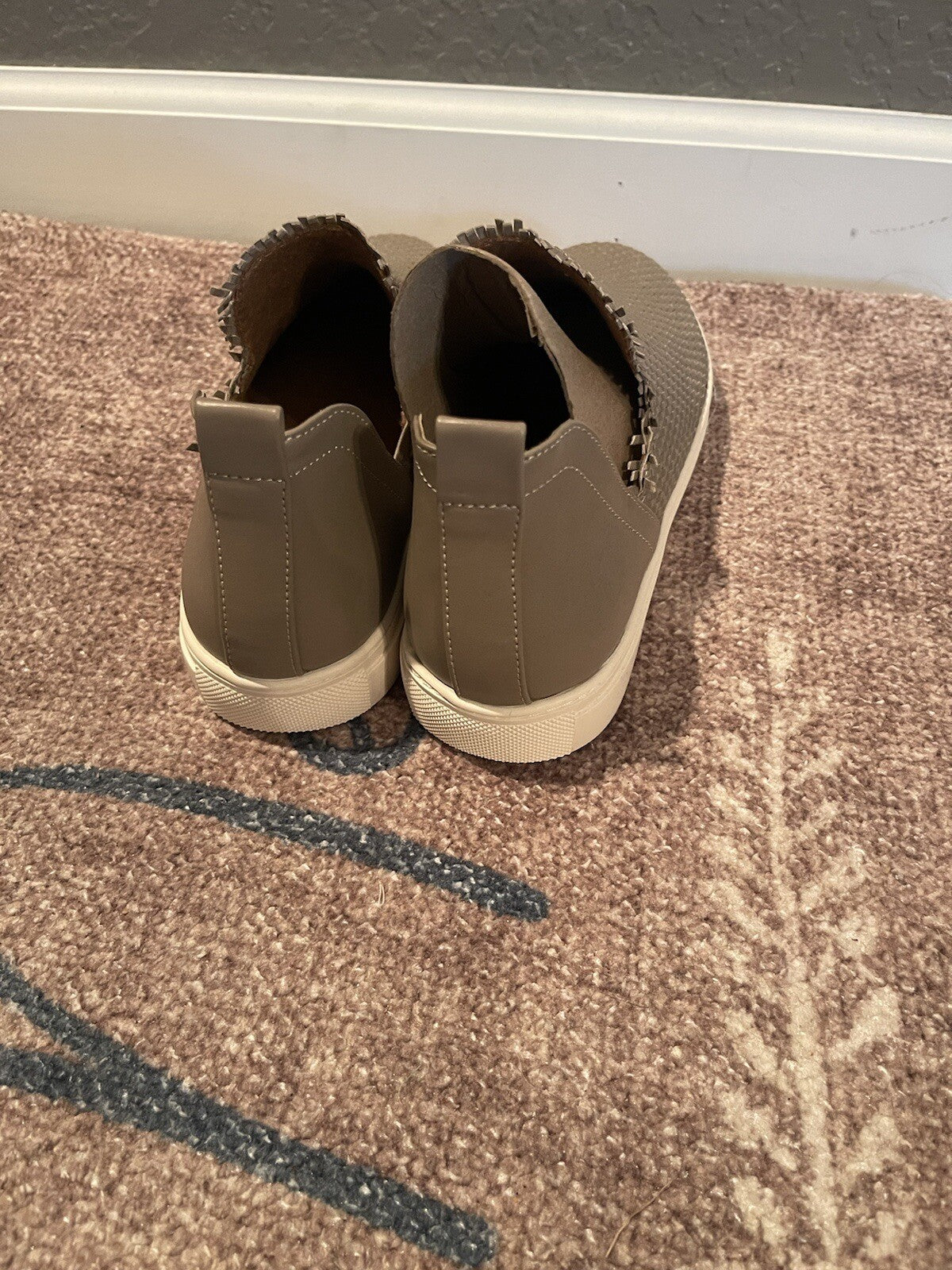 Indigo Road loafers taupe 7.5 brand new 