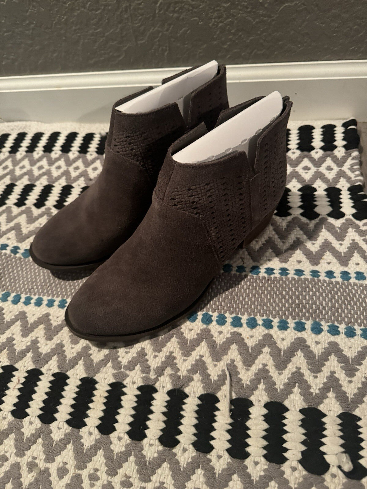 Kensie Dark Gray Booties Size 9 
