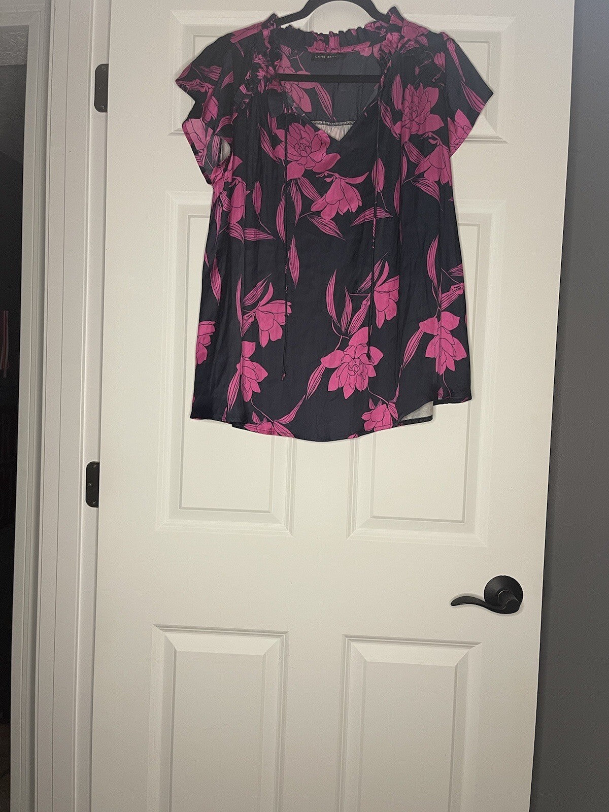 Lane Bryant Short Sleeve Blouse 14/16 Navy With Pink Floral Nwot