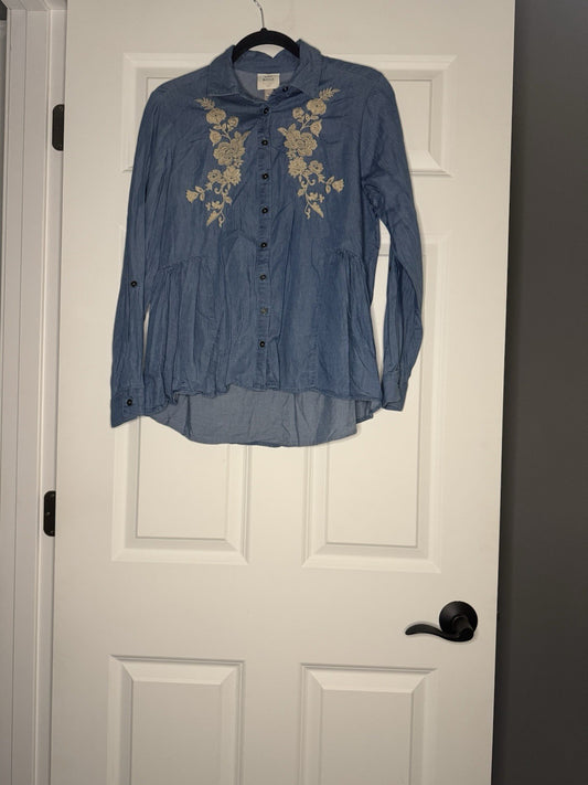 Knox Rose Button Up Long Sleeve Jean Blouse W Floral Stitching Small