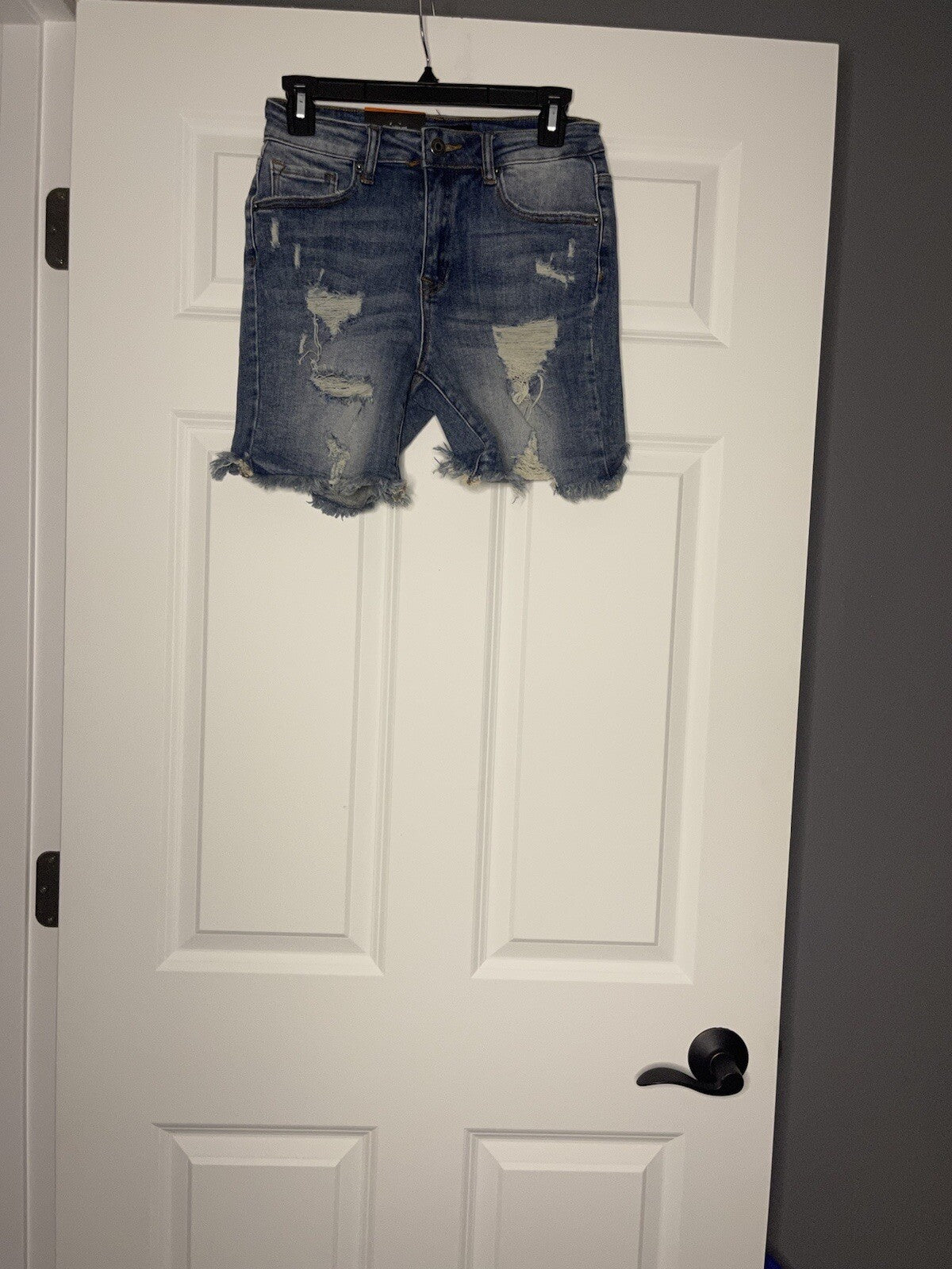 Risen izzy distressed cuffed denim shorts small NWT