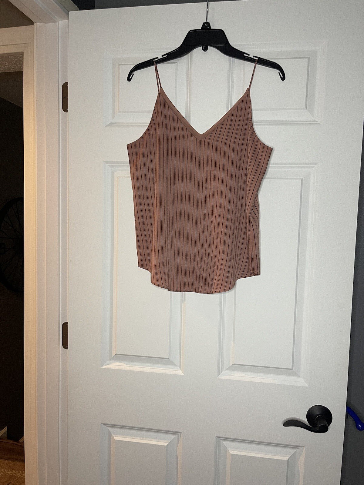 Express sleeveless blouse small mauve with black stripe 
