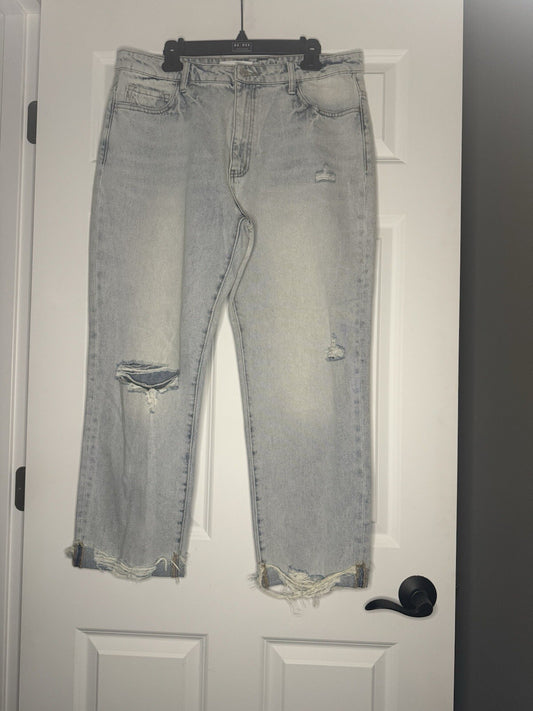 Vervet Jeans Light Wash Distressed 32 Style V2984 Cut 53059