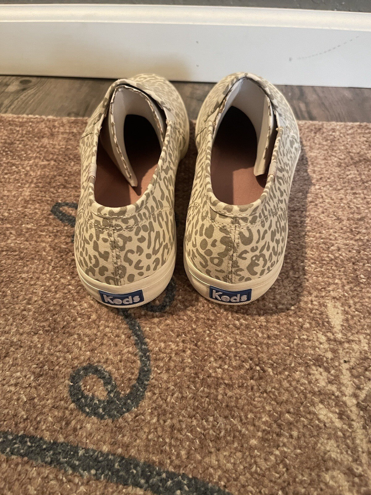 Keds Loafers Size 9 Cream Gray Animal Print New