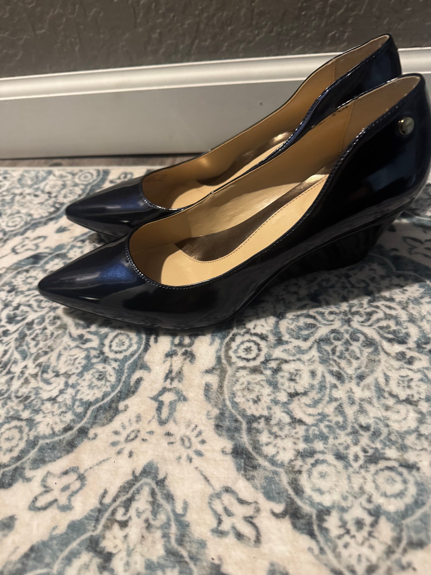 Calvin Klein navy heels 7 1/2 shimmery