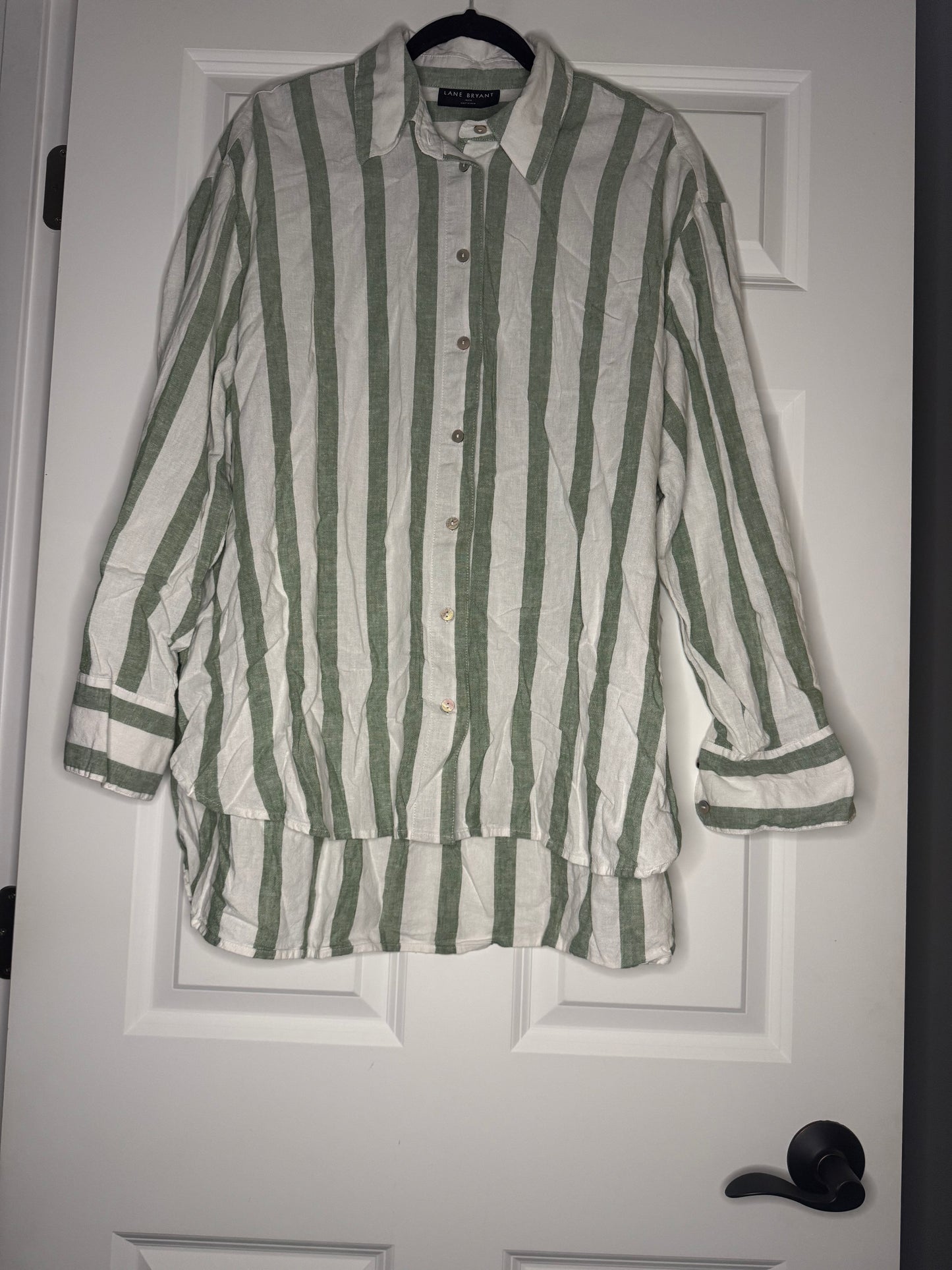 Lane Bryant long sleeve button up blouse 14/16 green white striped