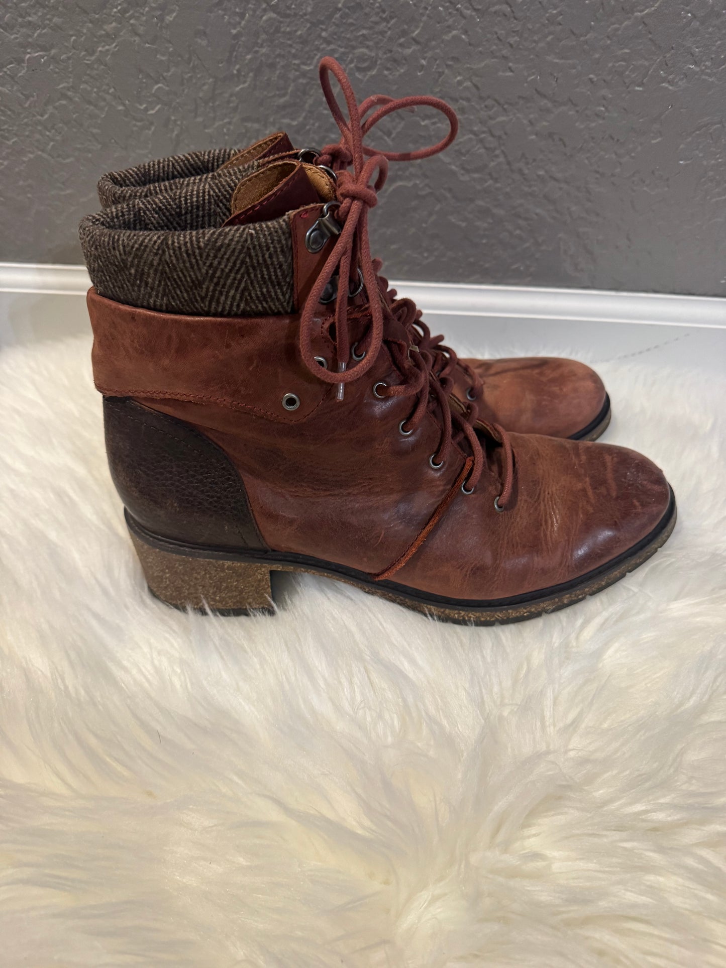 Aertrex Aubrey lace up tweed cuff boots 42 brown leather (10.5-11 US)