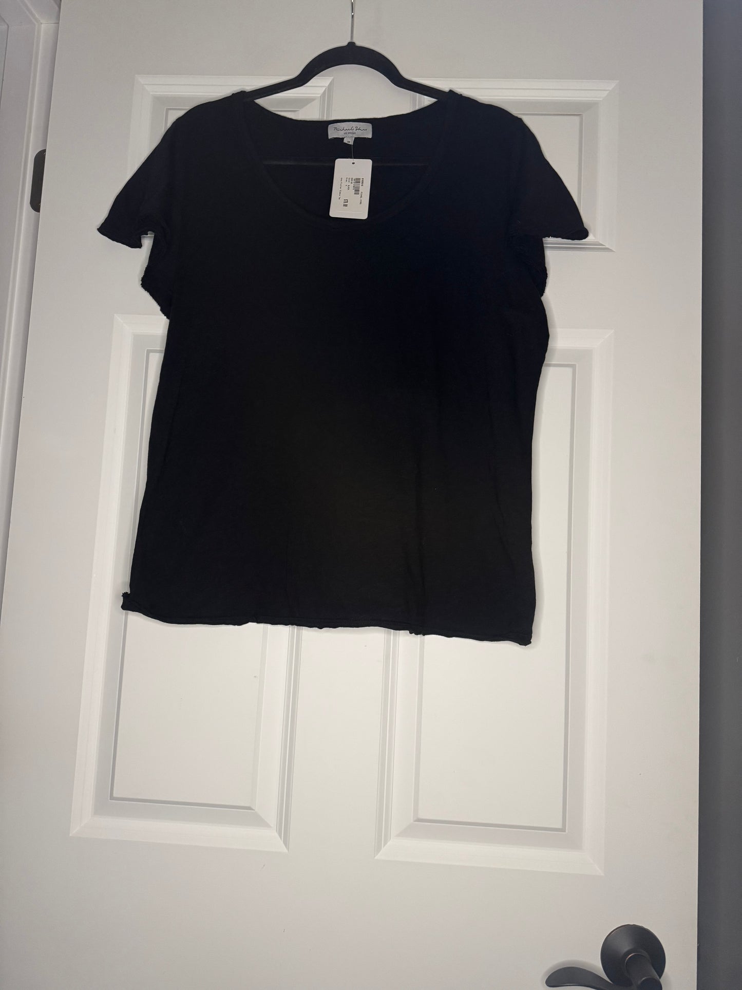 Michael stars Jana flutter sleeve tee medium black nwt $78