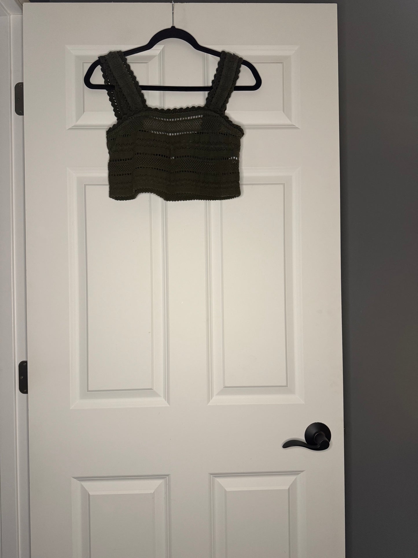 Aerie cropped lace XS green top