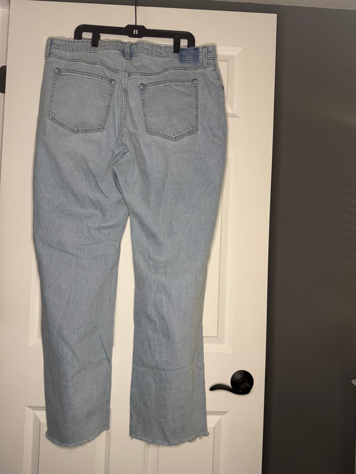 Abercrombie curve love the 90’s relaxed Jean high rise 18 long light wash cuff distressed