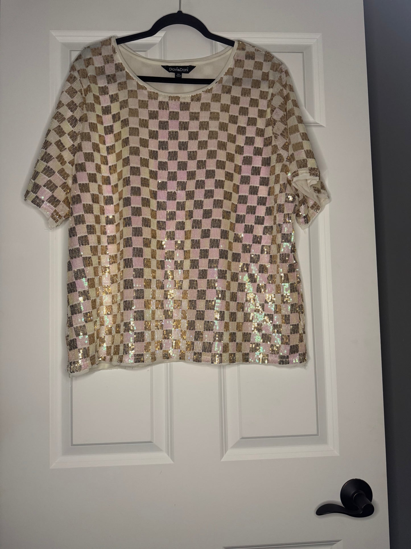Davi and Dani short sleeve blouse cream gold pink sequins 1xl