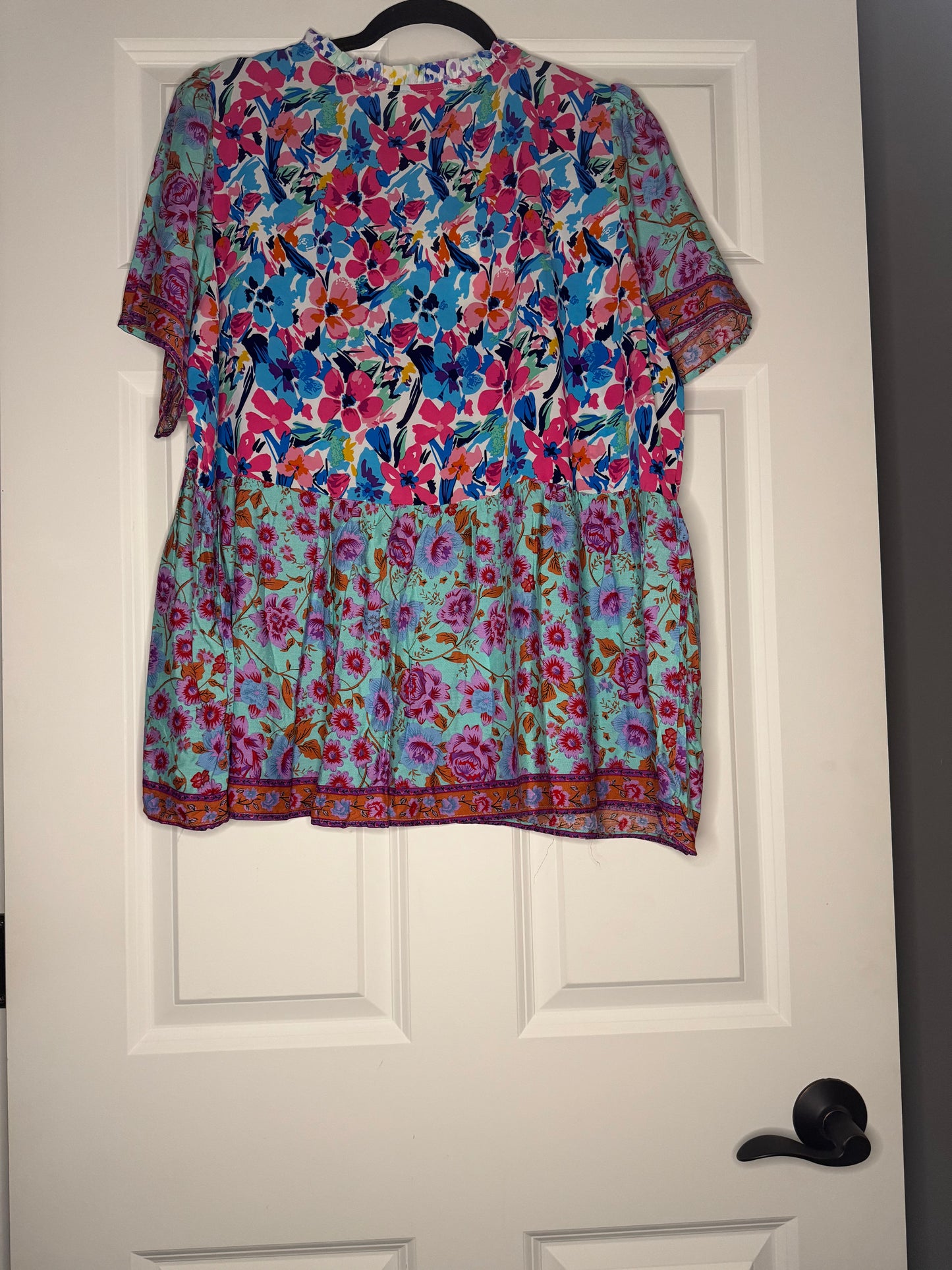 Umgee short sleeve blouse 1xl blue green pink purple white floral nwt 40