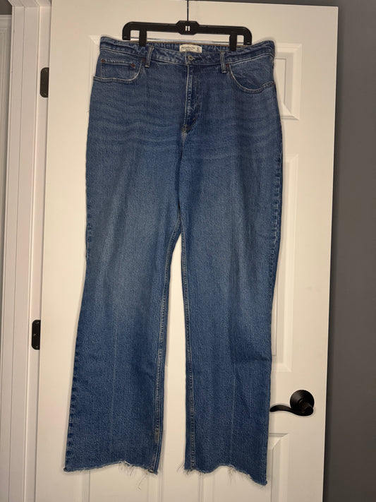 Abercrombie and fitch curve love the 90s relaxed jean high rise 16 long medium wash