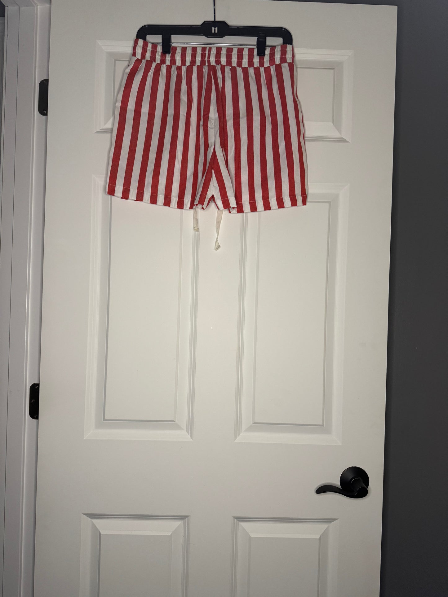 Anniewear shorts small red white stripe