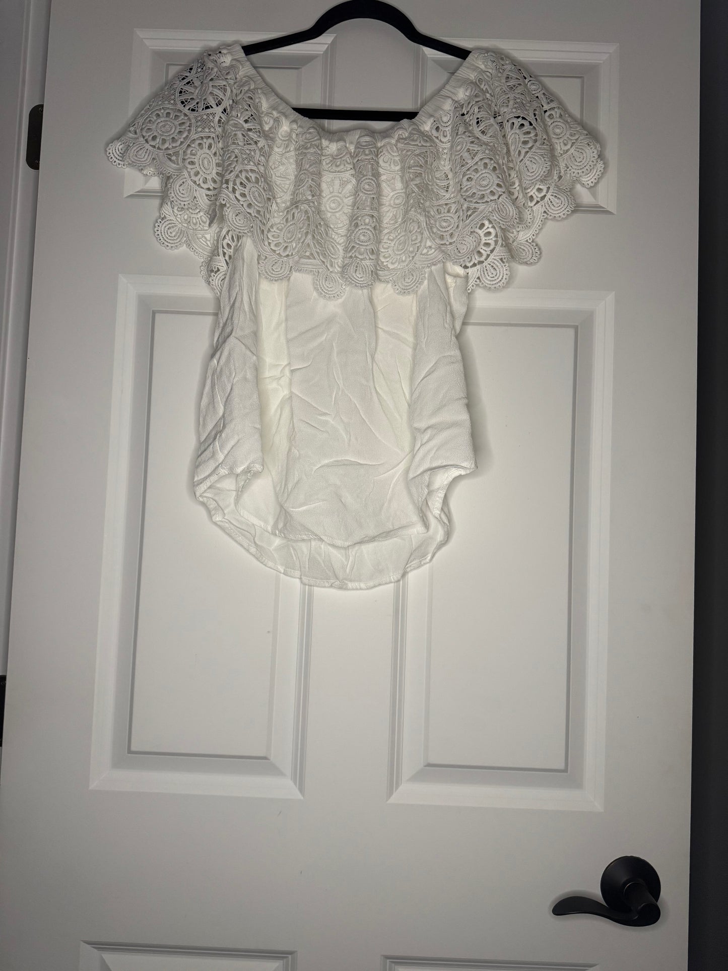 Willow and clay short sleeve off the shoulder blouse large white crochet top