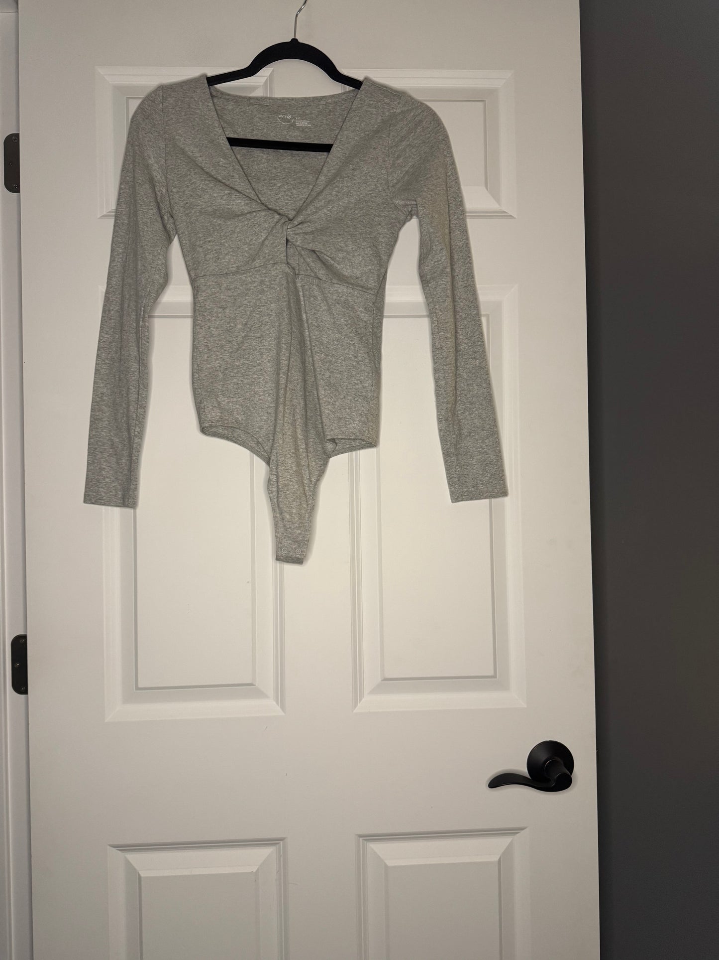 Aerie long sleeve bodysuit gray small