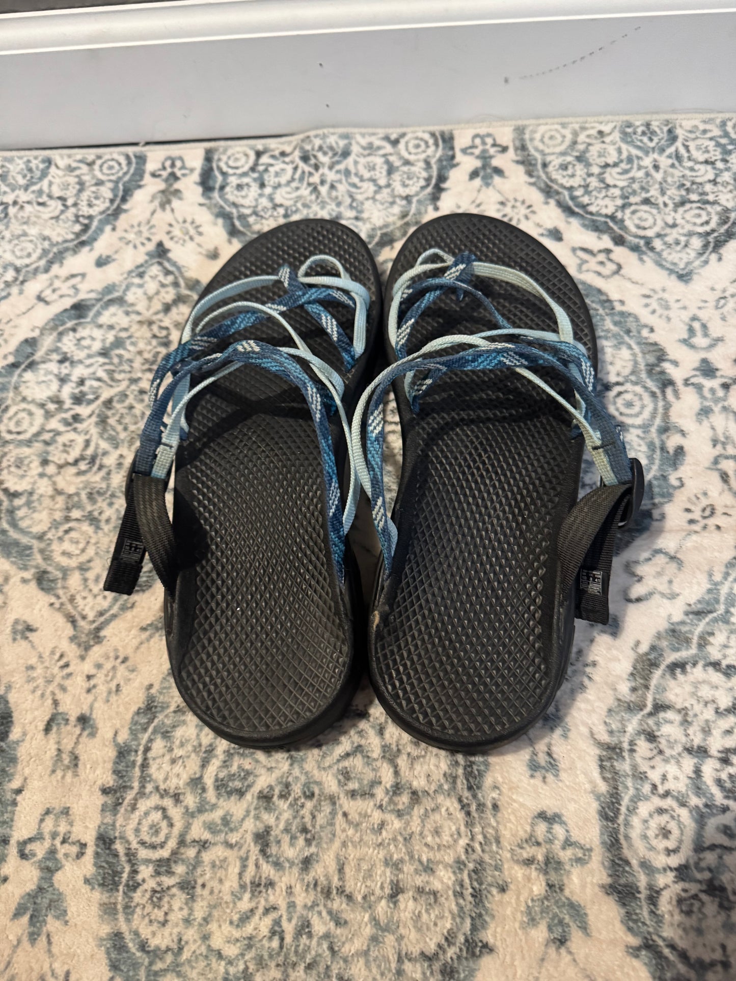 Chacos slip on sandals black blue green 10 excellent condition