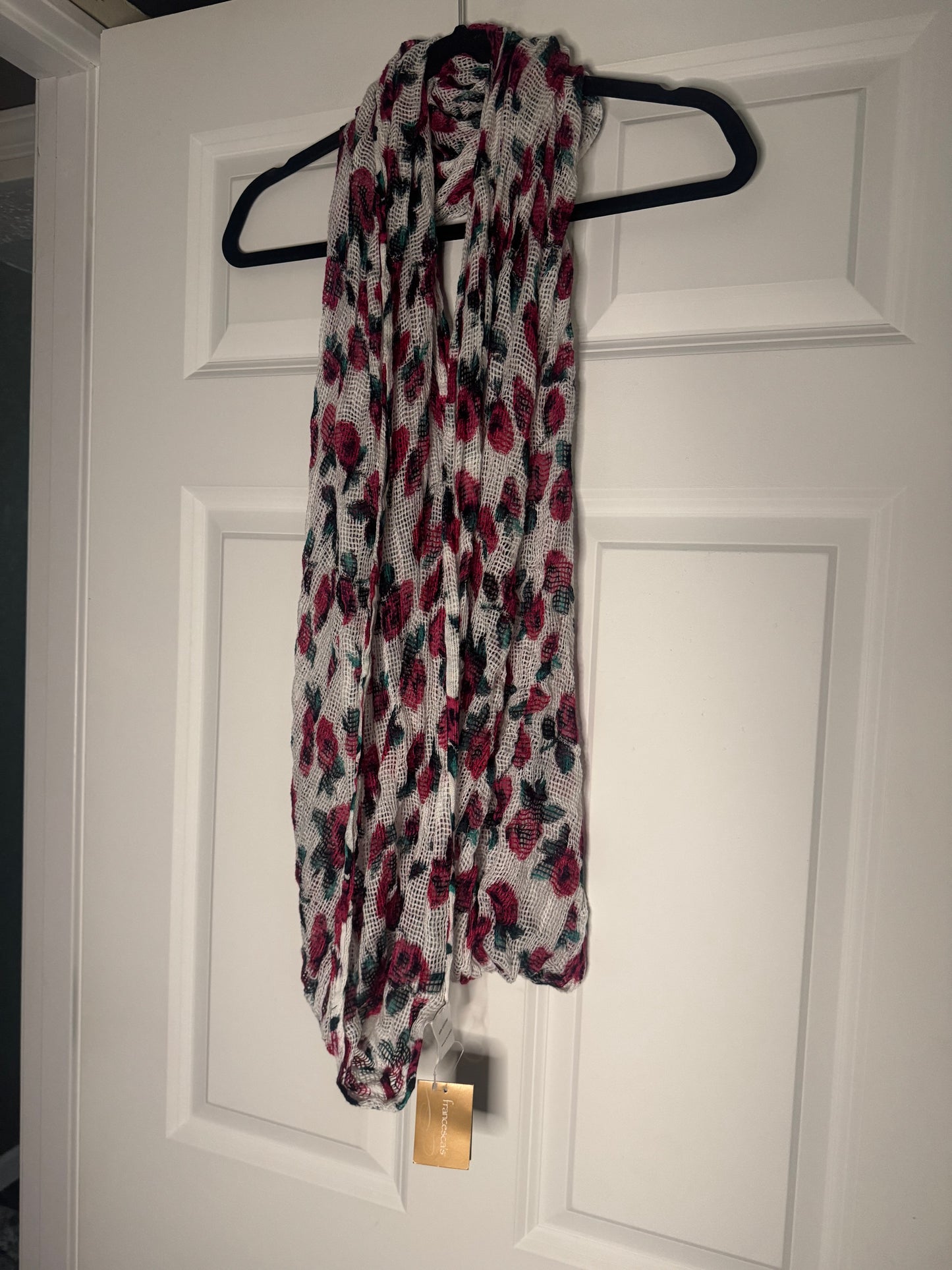 Francesca’s infinity scarf white w pink green floral nwt