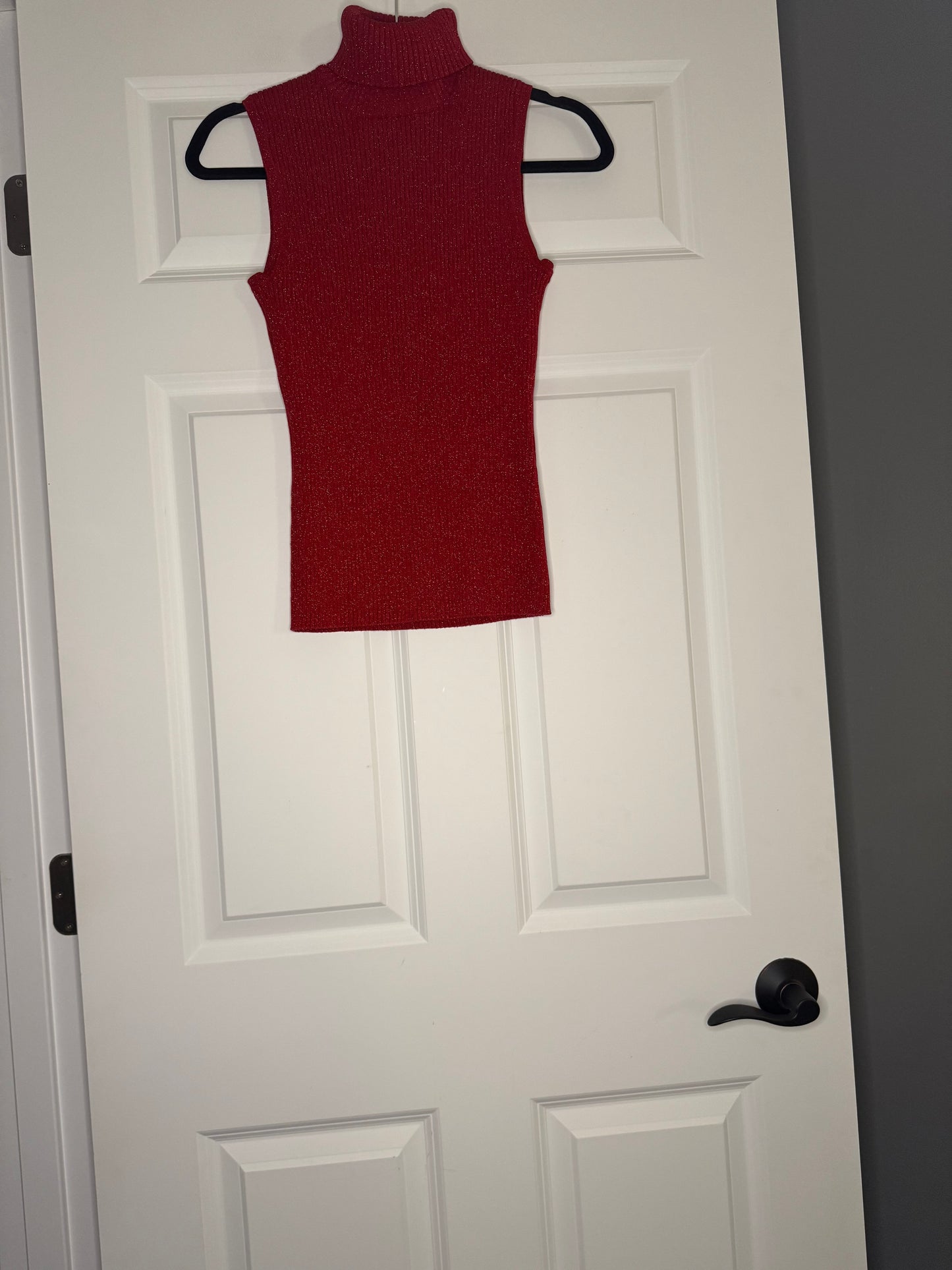 Cable and gauge sleeveless turtleneck sweater medium red metallic sparkle