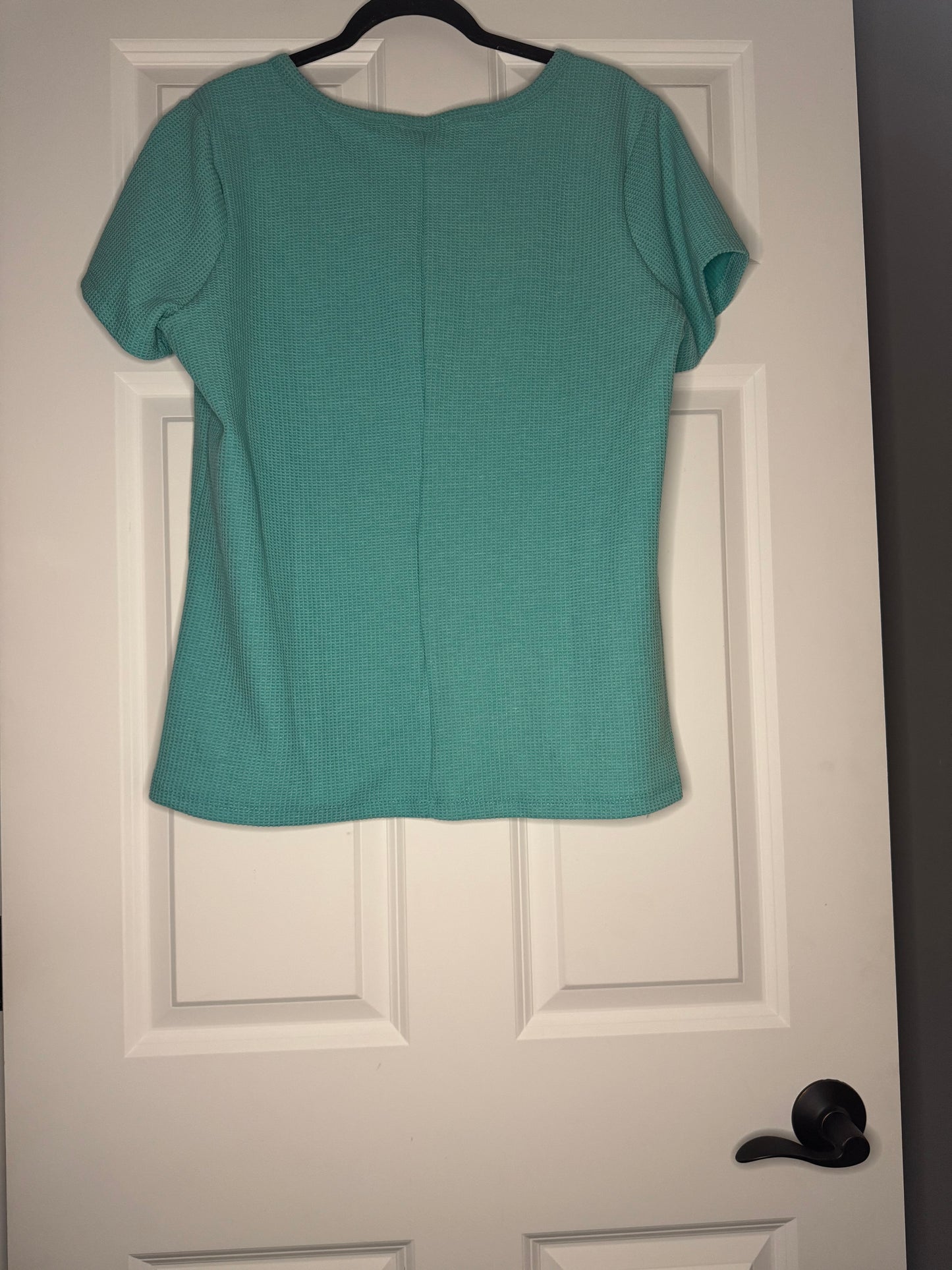 Zenana short sleeve v neck waffle knit top xl green
