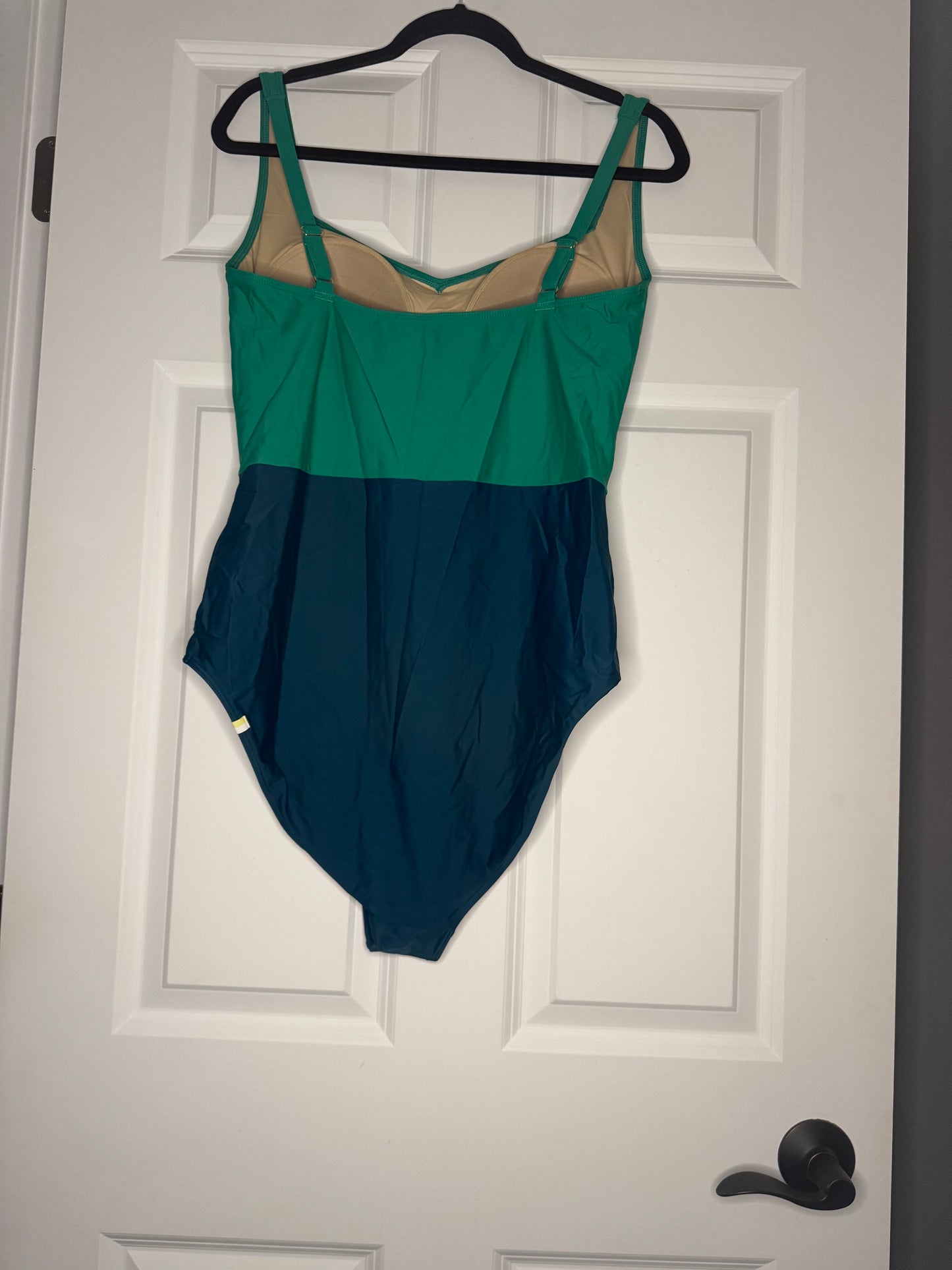 Summer salt one piece swimsuit green 16lt
