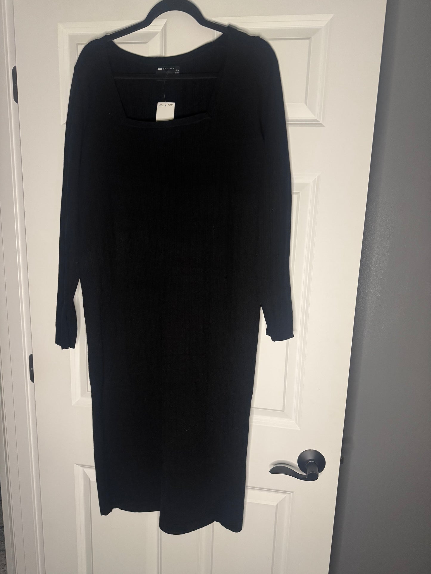 ASOS knee length long sleeve sweater dress size 14 slit in side nwt $40