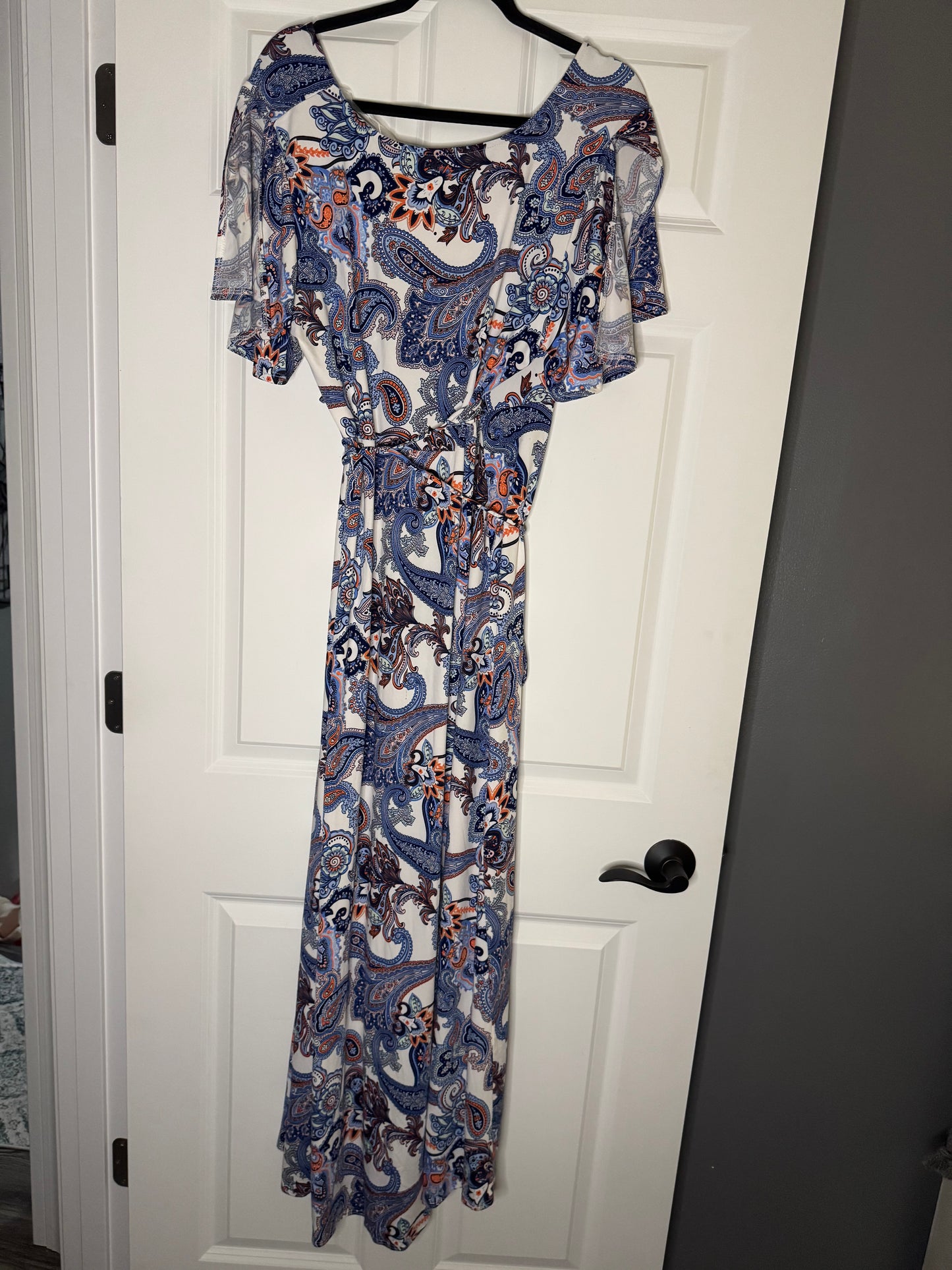 Emerald short sleeve wrap dress white with orange blue print 1x