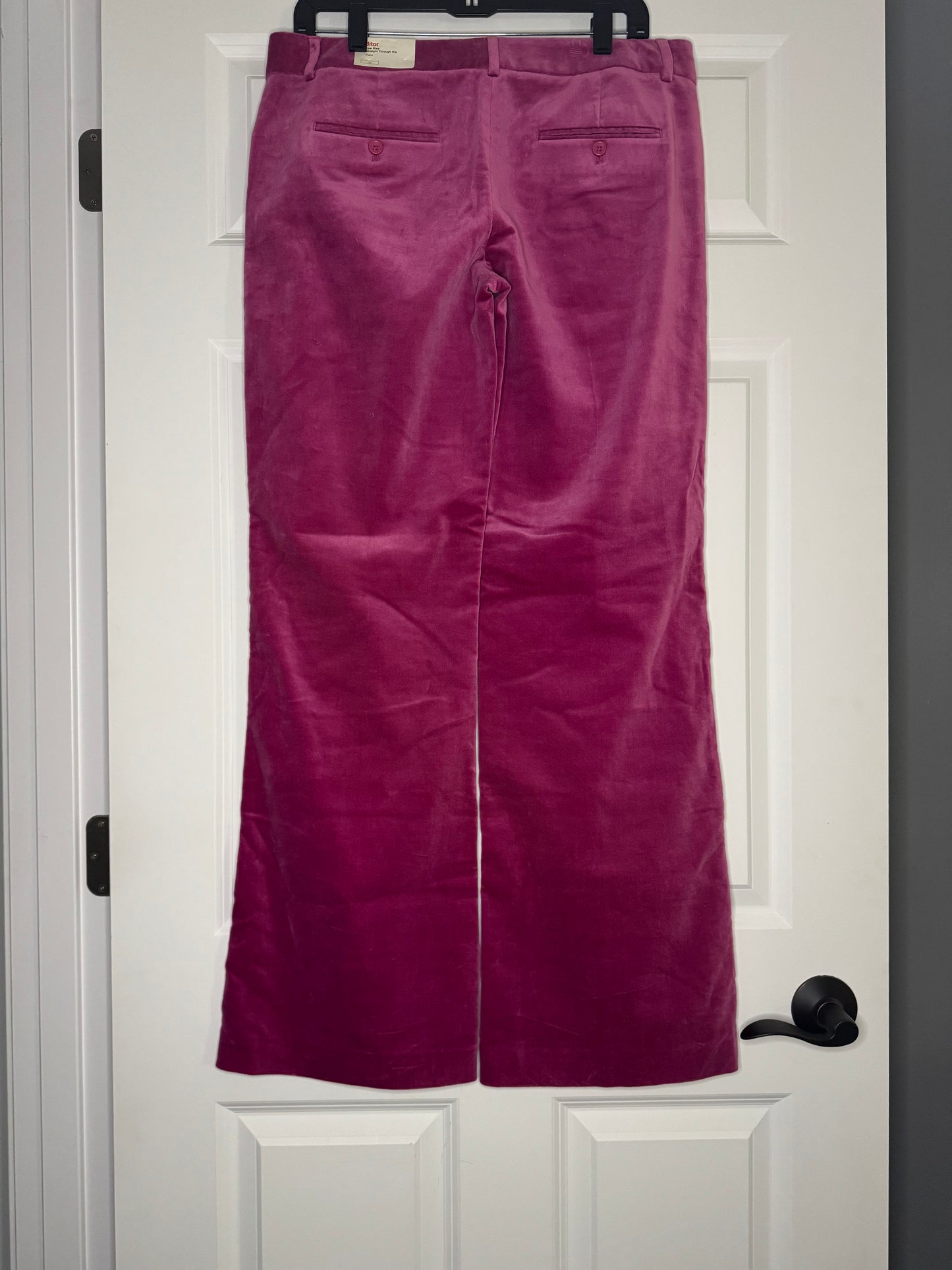 Express editor low rise straight through hip flare 10 pink velvet nwt
