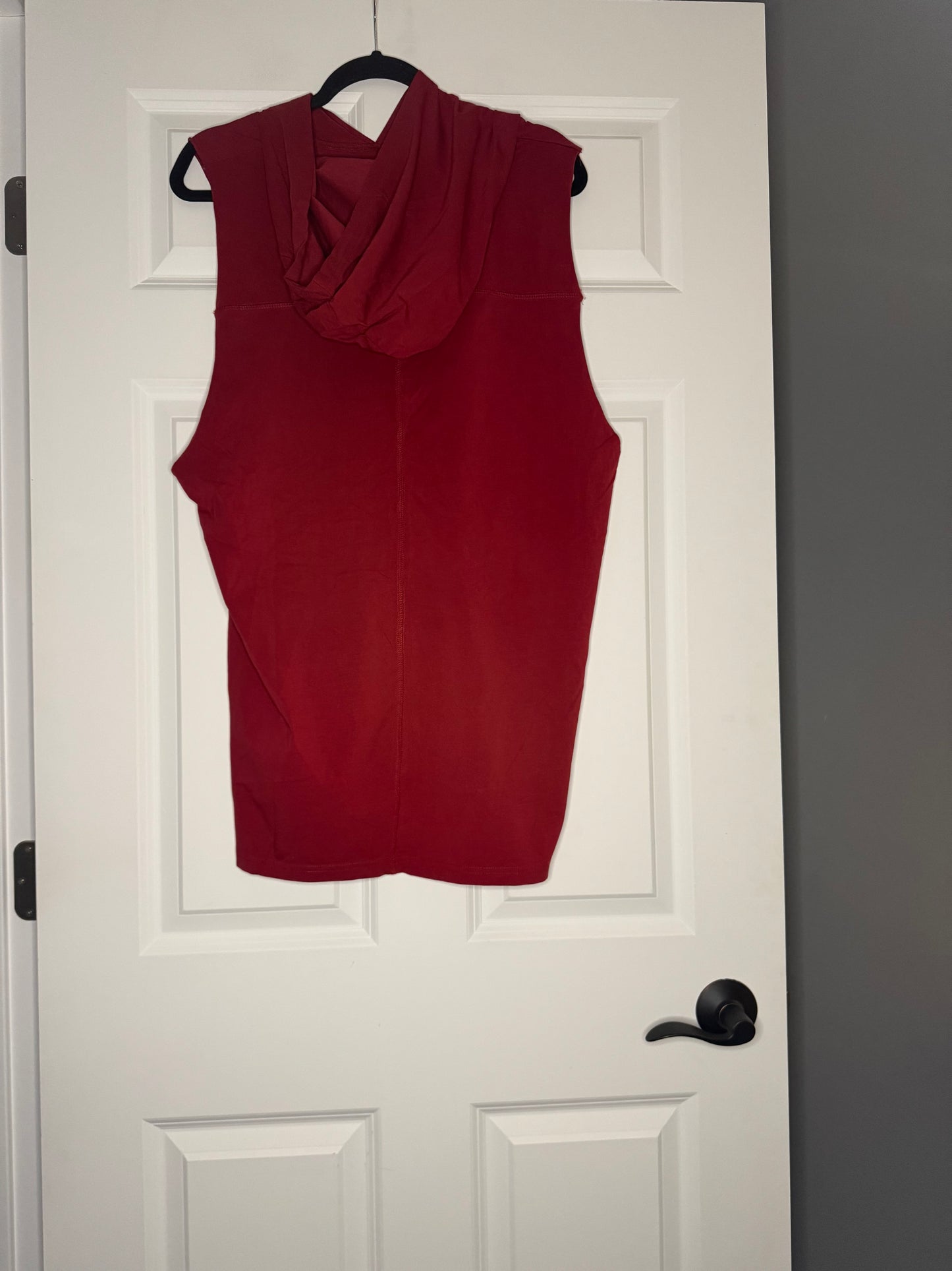 Zyia active men’s sleeveless top w hood red xl new without tags