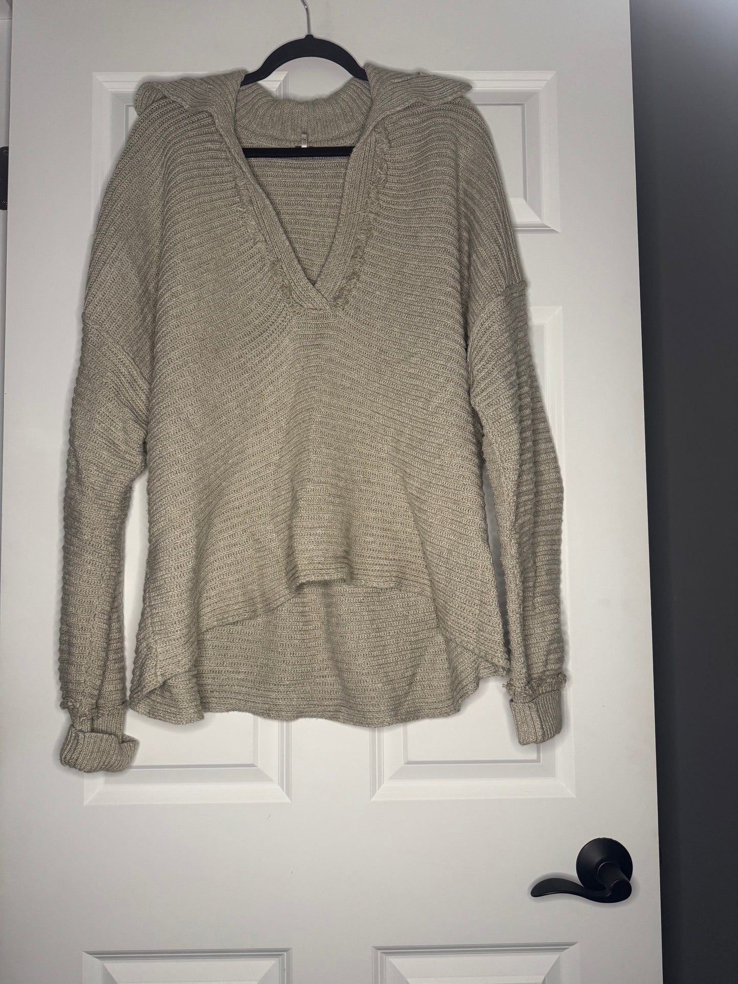 Free People tan chunky sweater large