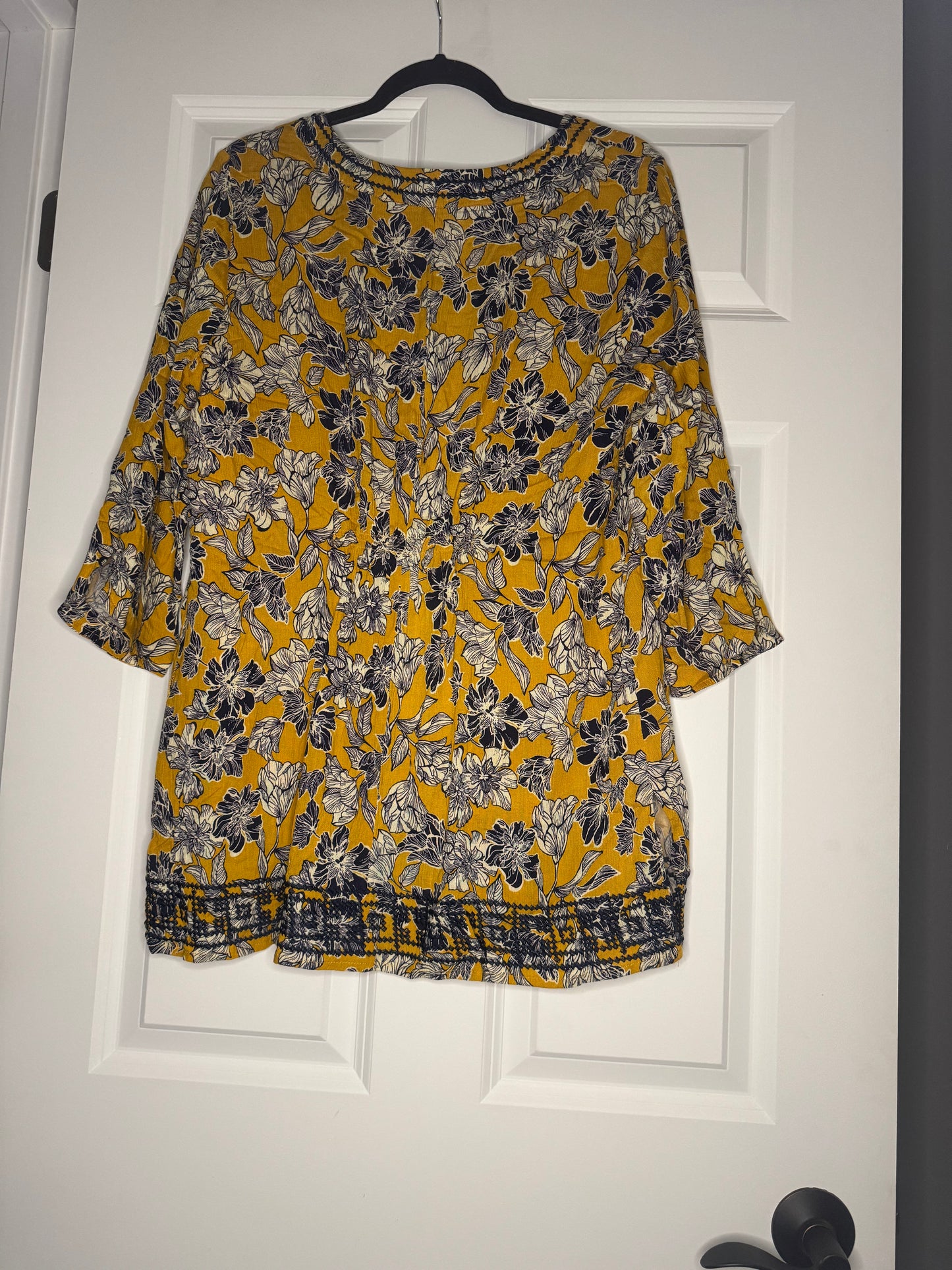 Magnolia Grace 3/4 sleeve blouse large yellow with white blue floral large