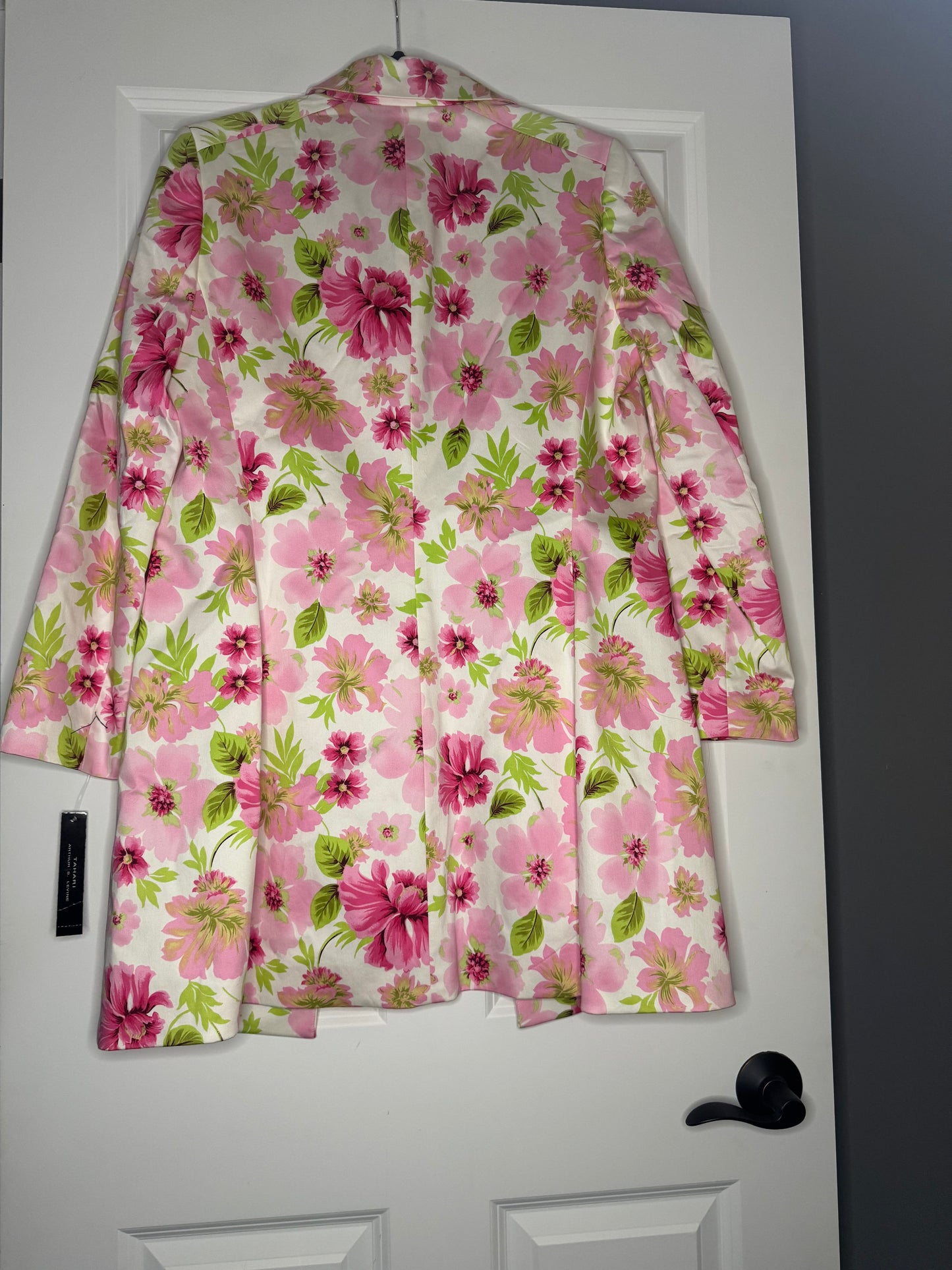 Tahari Arthur Levine jacket white w pink green floral size 10 nwt 99