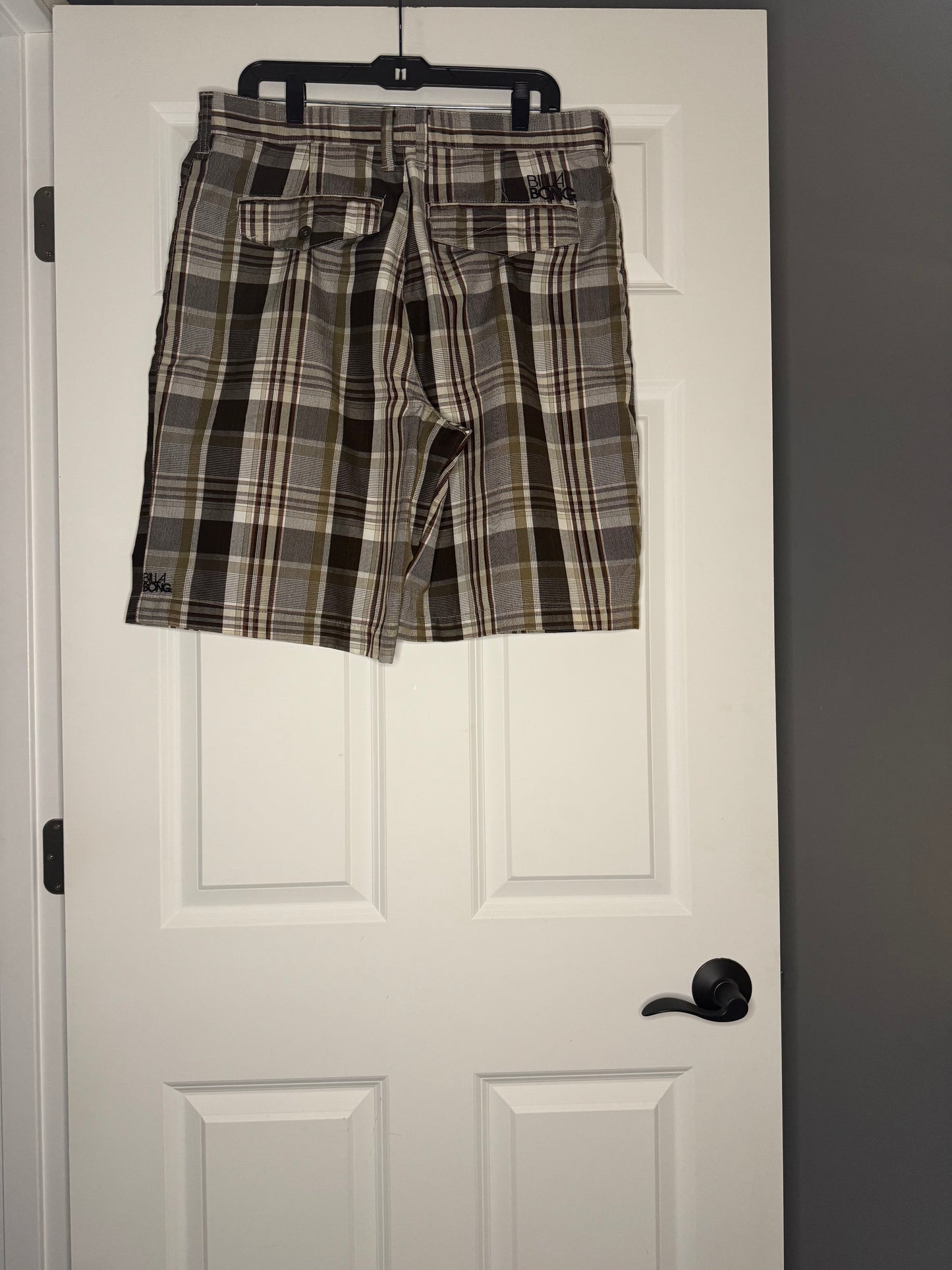 Billabong men’s shorts 36 brown taupe rust stripe